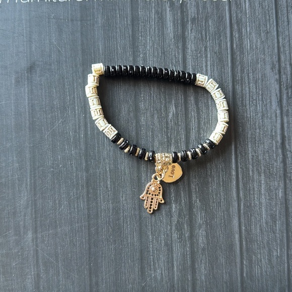 Fun beaded bracelet set! Never worn! - Picture 4 of 6